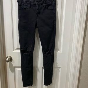 American eagle skinny ripped jeans size 6